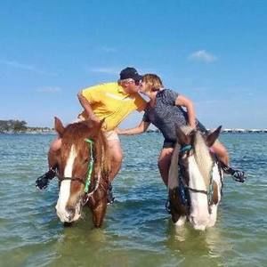 Meet your Posher, Diana